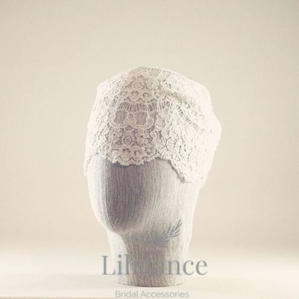 Agnes Vintage Lace Juliet Cap Veil